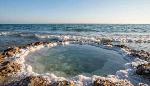 Warum ist Meerwasser salzig?